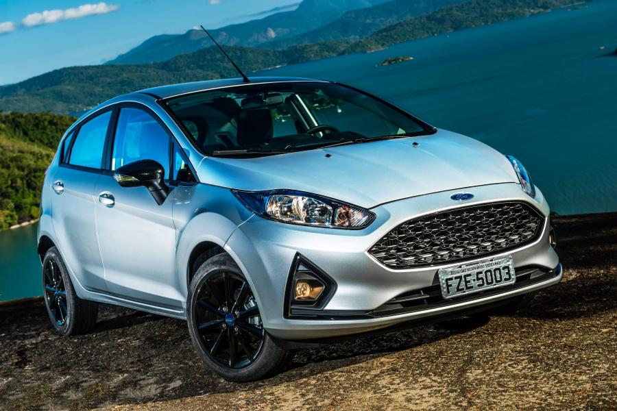  Ford Fiesta Style 2017 года  (LA) (фото 4 из 21)